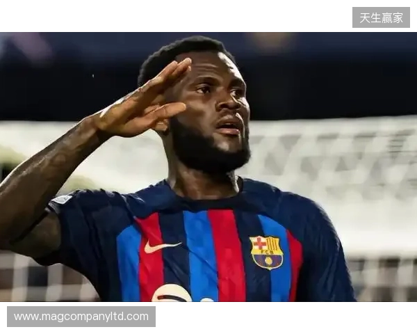 每体:巴萨七年前就已关注塞内西,但未进行任何实质性操作