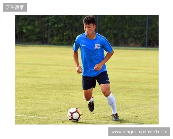 朱辰杰:自己在国家队算中生代球员,希望分享一些经验给年轻球员 朱辰杰:自己在国家队算中生代球员,希望分享一些经验给年轻球员