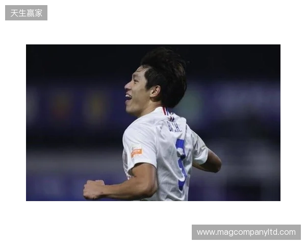 半场-玉昆暂0-0申花 约尼查造险两队合计1射正 半场-玉昆暂0-0申花 约尼查造险两队合计1射正